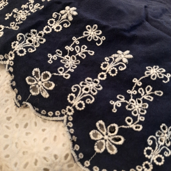 Old Navy/Emily Rose - Size 8 Top/Shorts - 2 Pc Set - Picture 3 of 9